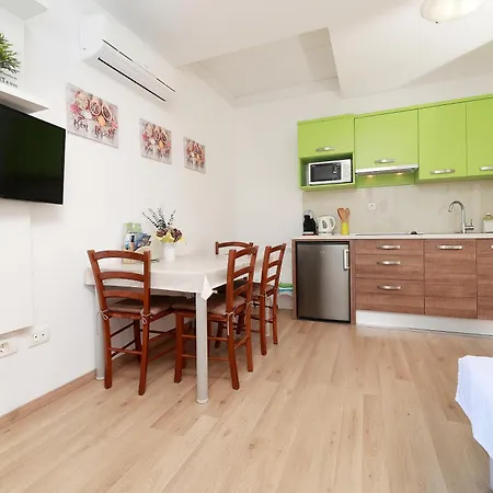 Omanovic Apartment