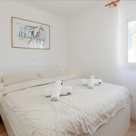 Omanovic Apartment