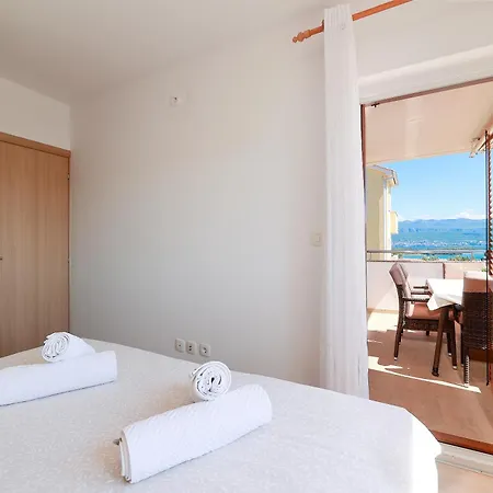 Apartment Omanovic