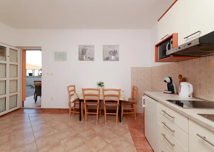 Omanovic Apartamento