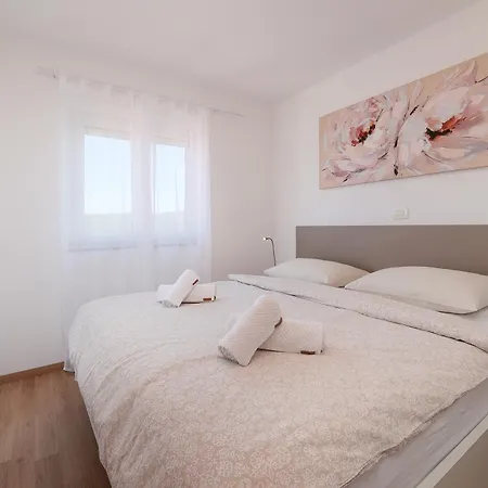 Apartment Omanovic *